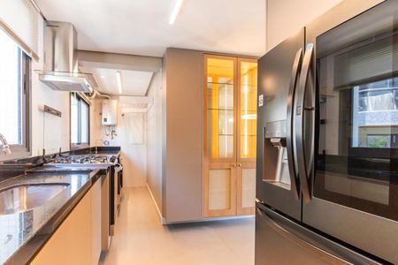 Cozinha  de apartamento para alugar com 3 quartos, 105m² em Rio Branco, Porto Alegre