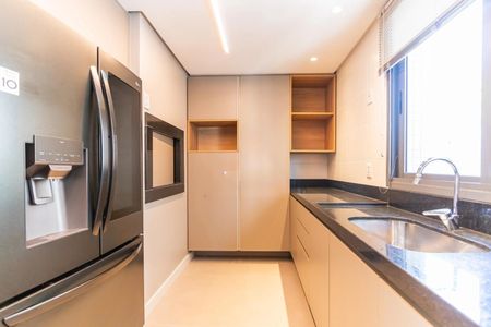 Cozinha  de apartamento para alugar com 3 quartos, 105m² em Rio Branco, Porto Alegre