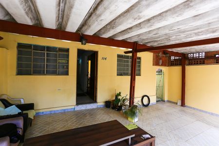 Casa para alugar com 176m², 2 quartos e 2 vagas Casa para alugar com 176m², 2 quartos e 2 vagasGaragem