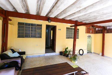 Casa para alugar com 176m², 2 quartos e 2 vagas Casa para alugar com 176m², 2 quartos e 2 vagasGaragem