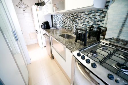 Apartamento para alugar com 100m², 2 quartos e 2 vagas Apartamento para alugar com 100m², 2 quartos e 2 vagasPia