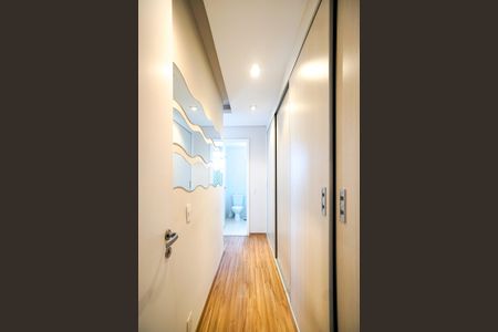 Apartamento para alugar com 100m², 2 quartos e 2 vagas Apartamento para alugar com 100m², 2 quartos e 2 vagasCloset da suíte