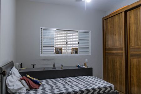 Casa à venda com 365m², 3 quartos e 6 vagas Casa à venda com 365m², 3 quartos e 6 vagasQuarto