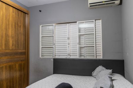 Casa à venda com 365m², 3 quartos e 6 vagas Casa à venda com 365m², 3 quartos e 6 vagasSuíte 2