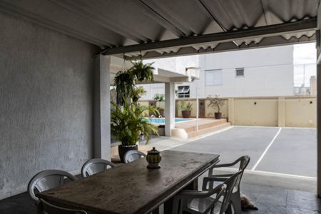 Casa à venda com 365m², 3 quartos e 6 vagas Casa à venda com 365m², 3 quartos e 6 vagasChurrasqueira