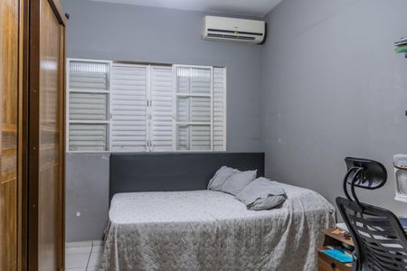 Casa à venda com 365m², 3 quartos e 6 vagas Casa à venda com 365m², 3 quartos e 6 vagasSuíte 2