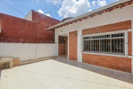Casa para alugar com 240m², 2 quartos e 2 vagas