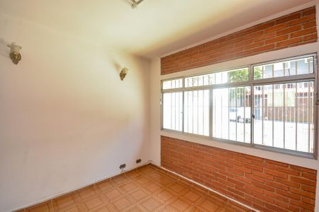 Casa para alugar com 240m², 2 quartos e 2 vagas