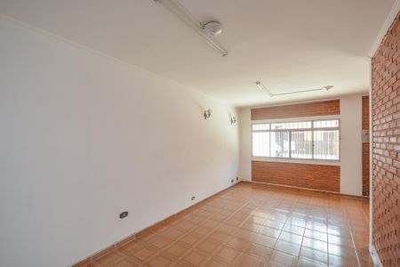 Casa para alugar com 240m², 2 quartos e 2 vagas