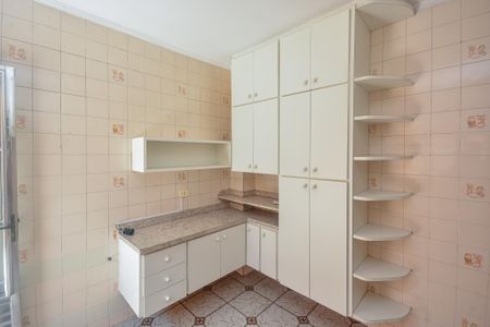 Casa para alugar com 240m², 2 quartos e 2 vagas