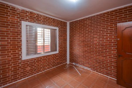 Casa para alugar com 240m², 2 quartos e 2 vagas