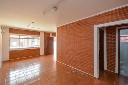 Casa para alugar com 2 quartos, 240m² em Campo Grande, São Paulo