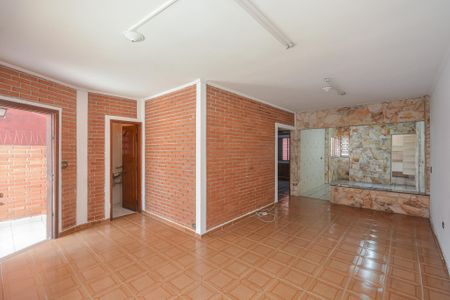 Casa para alugar com 2 quartos, 240m² em Campo Grande, São Paulo