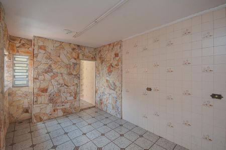 Casa para alugar com 240m², 2 quartos e 2 vagas