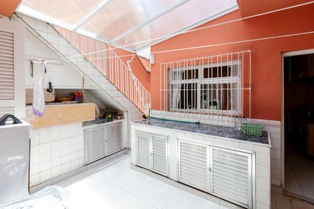 Casa à venda com 100m², 3 quartos e 2 vagasQuintal