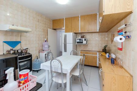Casa à venda com 100m², 3 quartos e 2 vagasCozinha