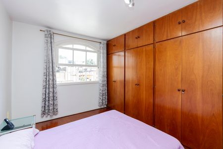 Casa à venda com 100m², 3 quartos e 2 vagasSuíte 1