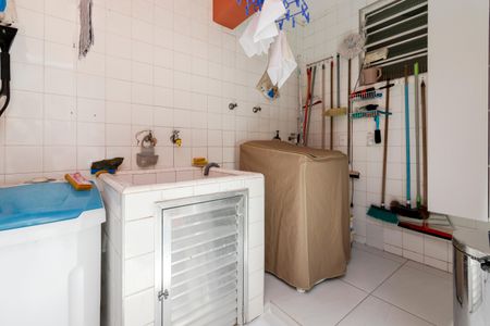 Casa à venda com 100m², 3 quartos e 2 vagasLavanderia