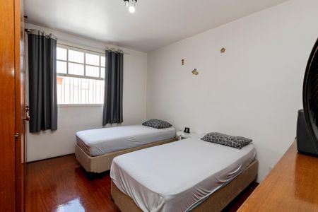 Casa à venda com 100m², 3 quartos e 2 vagasQuarto 1