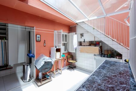 Casa à venda com 100m², 3 quartos e 2 vagasQuintal