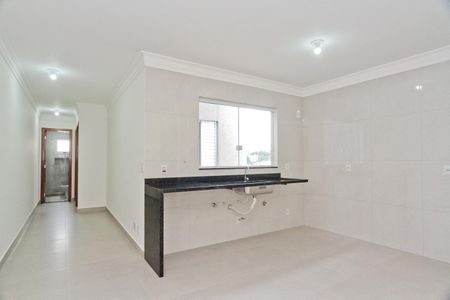 Sala e cozinha de apartamento à venda com 2 quartos, 52m² em Vila Mangalot, São Paulo