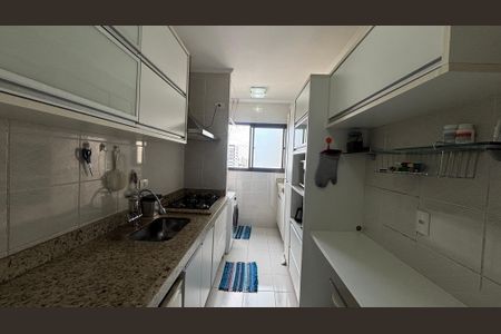 Apartamento à venda com 75m², 3 quartos e 2 vagasCozinha