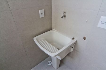 Apartamento à venda com 44m², 2 quartos e sem vaga Apartamento à venda com 44m², 2 quartos e sem vagaÁrea de Serviço