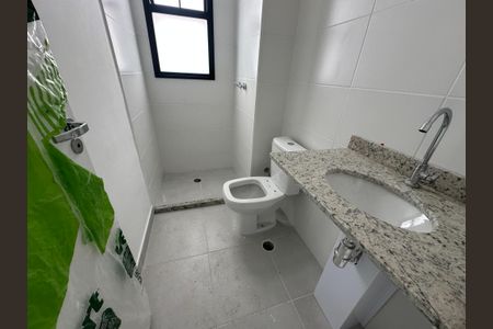 Apartamento à venda com 73m², 3 quartos e 2 vagas Apartamento à venda com 73m², 3 quartos e 2 vagasBanheiro da Suíte