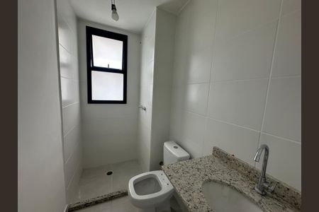 Apartamento à venda com 73m², 3 quartos e 2 vagas Apartamento à venda com 73m², 3 quartos e 2 vagasBanheiro da Suíte