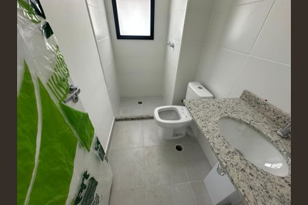 Apartamento à venda com 73m², 3 quartos e 2 vagas Apartamento à venda com 73m², 3 quartos e 2 vagasBanheiro da Suíte