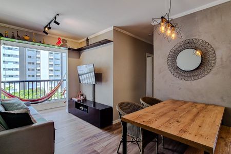 Sala de apartamento para alugar com 2 quartos, 49m² em Vila Anastácio, São Paulo
