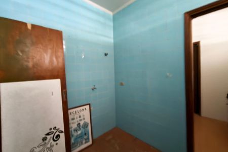 Casa à venda com 300m², 4 quartos e 5 vagas Casa à venda com 300m², 4 quartos e 5 vagasBanheiro de serviço