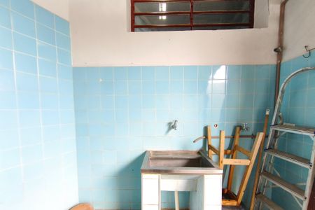 Casa à venda com 300m², 4 quartos e 5 vagas Casa à venda com 300m², 4 quartos e 5 vagasÁrea de Serviço