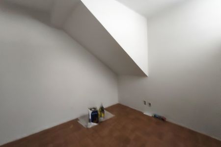 Casa à venda com 300m², 4 quartos e 5 vagas Casa à venda com 300m², 4 quartos e 5 vagasQuarto de Serviço