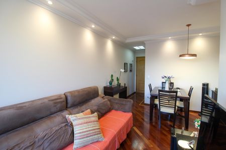 Apartamento à venda com 55m², 2 quartos e 2 vagasSala