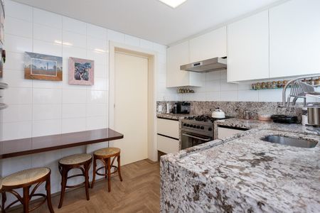 Apartamento para alugar com 144m², 3 quartos e 2 vagas