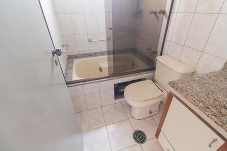 Apartamento à venda com 94m², 3 quartos e 2 vagasBanheiro da Suíte