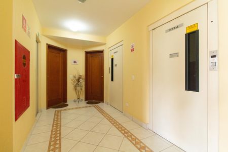 Apartamento à venda com 94m², 3 quartos e 2 vagasHall do andar