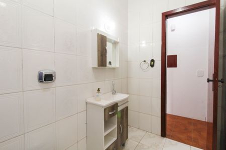 Apartamento para alugar com 65m², 2 quartos e sem vaga Apartamento para alugar com 65m², 2 quartos e sem vagaBanheiro
