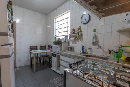 Apartamento à venda com 95m², 2 quartos e 1 vaga Apartamento à venda com 95m², 2 quartos e 1 vagaCozinha