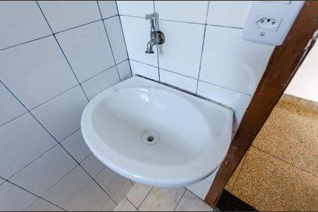 Casa para alugar com 40m², 1 quarto e sem vaga Casa para alugar com 40m², 1 quarto e sem vagaBanheiro