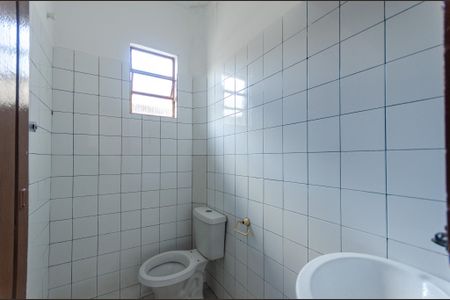 Casa para alugar com 40m², 1 quarto e sem vaga Casa para alugar com 40m², 1 quarto e sem vagaBanheiro