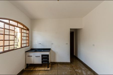 Casa para alugar com 40m², 1 quarto e sem vaga Casa para alugar com 40m², 1 quarto e sem vagaCozinha