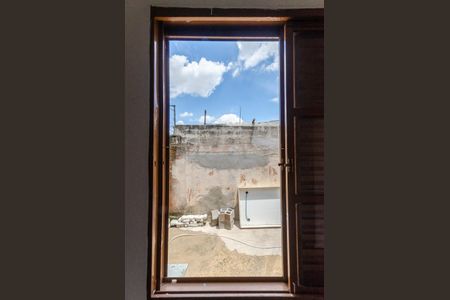 Sala - Janela de casa para alugar com 1 quarto, 40m² em Jardim Guarani, São Paulo