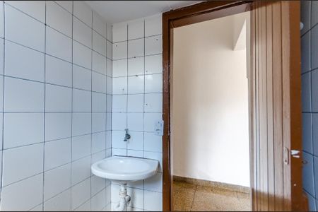 Casa para alugar com 40m², 1 quarto e sem vaga Casa para alugar com 40m², 1 quarto e sem vagaBanheiro