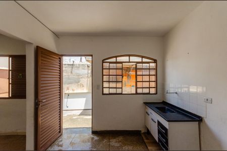 Casa para alugar com 40m², 1 quarto e sem vaga Casa para alugar com 40m², 1 quarto e sem vagaCozinha