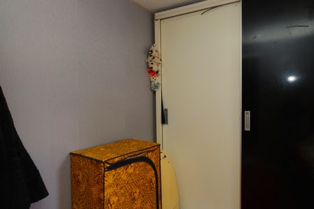 Quarto 1 de apartamento para alugar com 2 quartos, 58m² em Conjunto Residencial José Bonifácio, São Paulo