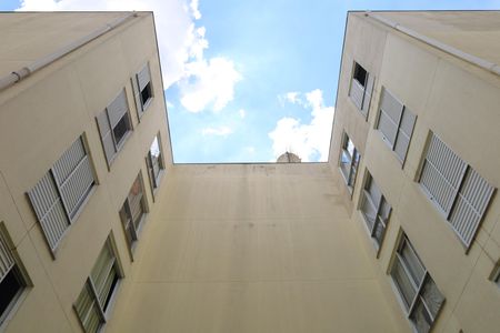 Apartamento para alugar com 58m², 2 quartos e sem vagaÁrea comum - Prédio