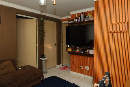 Sala de apartamento para alugar com 2 quartos, 58m² em Conjunto Residencial José Bonifácio, São Paulo