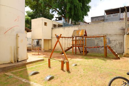 Apartamento para alugar com 58m², 2 quartos e sem vagaÁrea comum - Playground